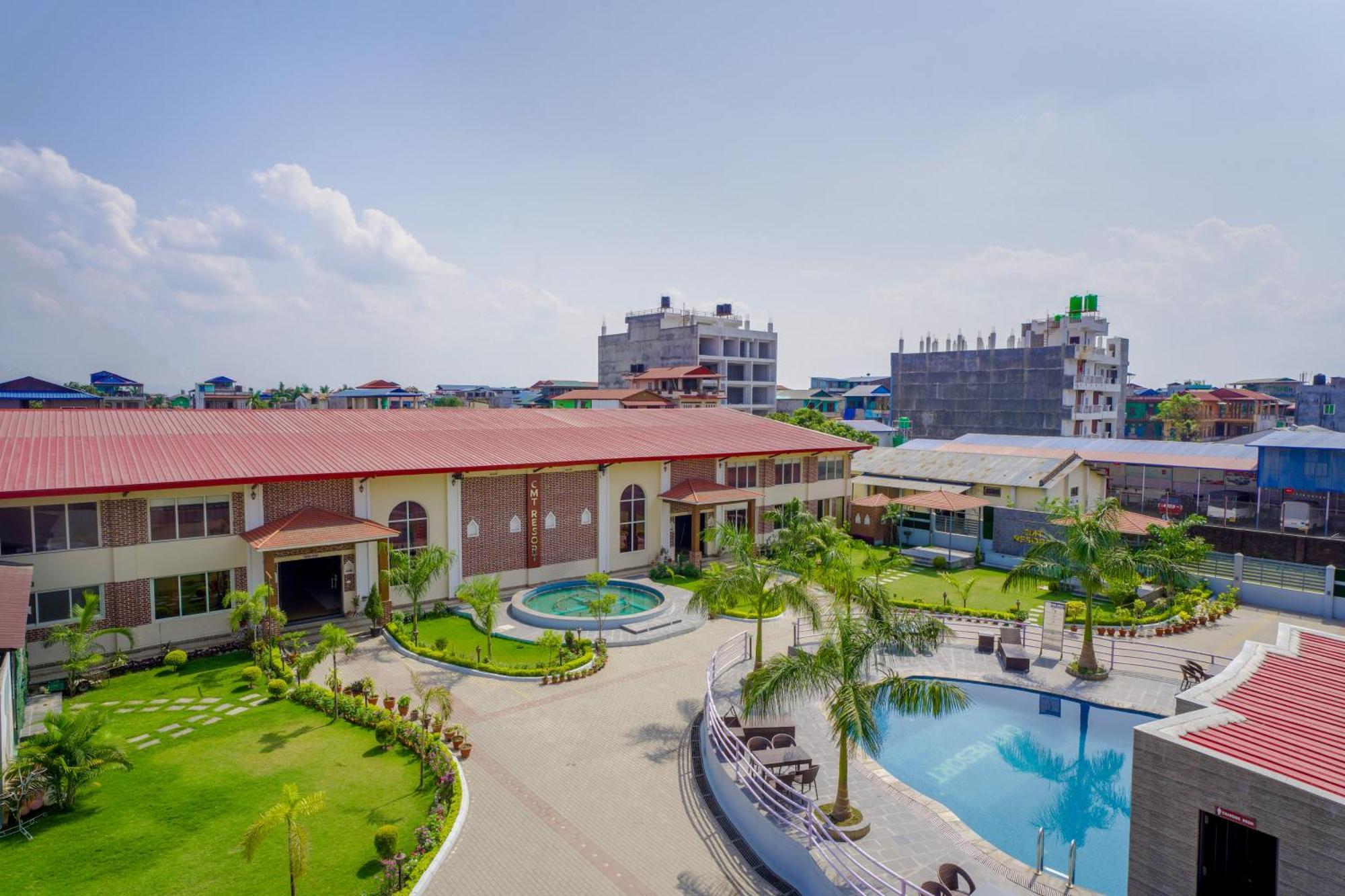 Chitwan Mid Town Resort Bharatpur  Luaran gambar